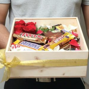 Festive Hamper send flowers to bangalore | chocolate delivery in Bangalore