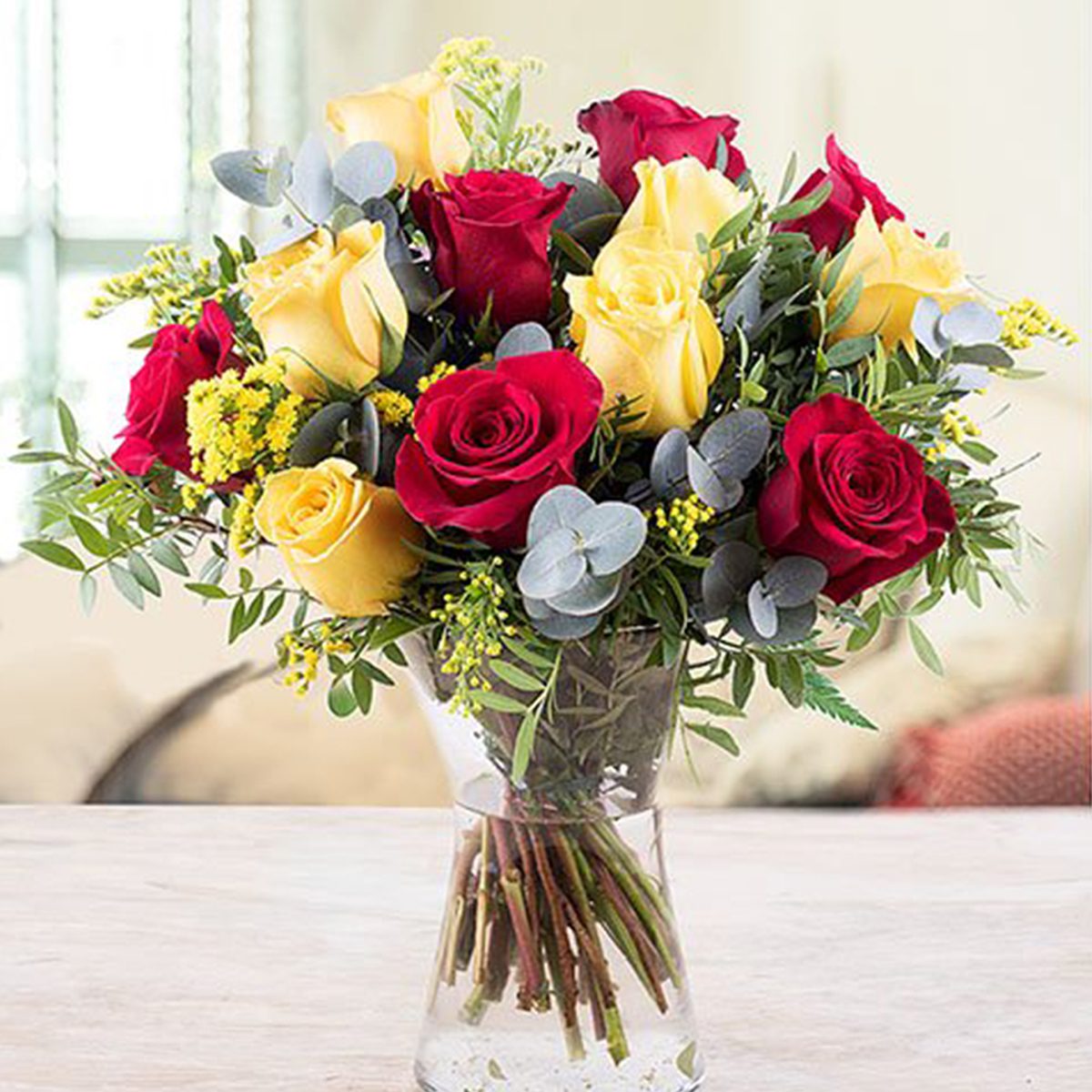 Buy Red & Pink Roses | Mix Bunch of Flowers Bouquet | Online Flower ...