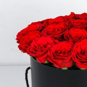 Mutual Love - Send/Buy box of red roses on valentines day. Order