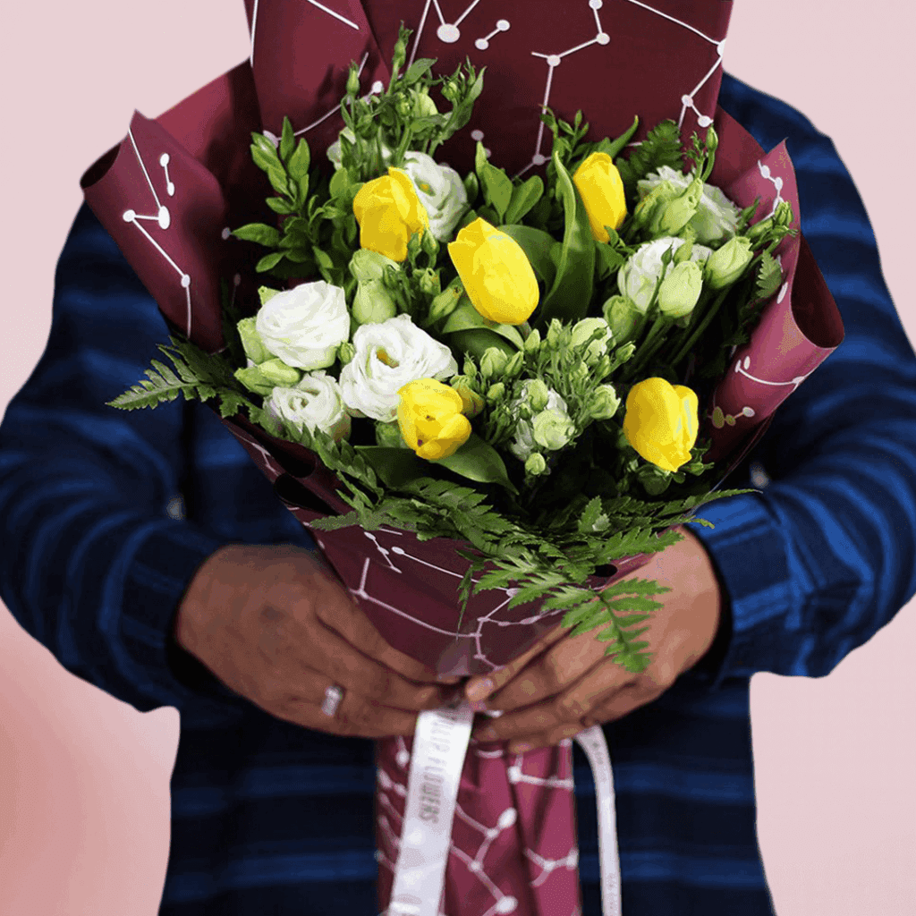 Luxe Amber - Order Tulip bouquet online | Juneflowers.com