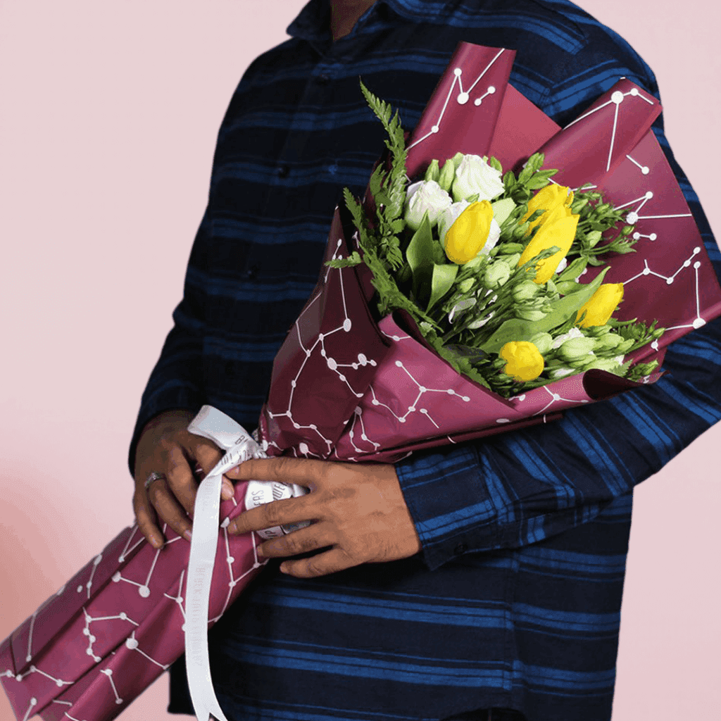 Luxe Amber - Order Tulip bouquet online | Juneflowers.com
