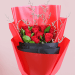 red-roses-valentine-bouquet-red-black-wrap (3)